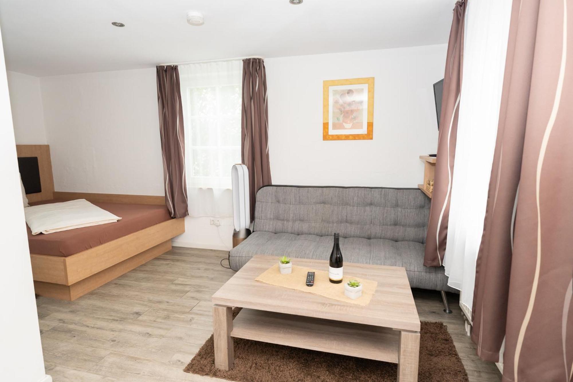 Hotel Garni Burg Waldenstein Rudersberg エクステリア 写真