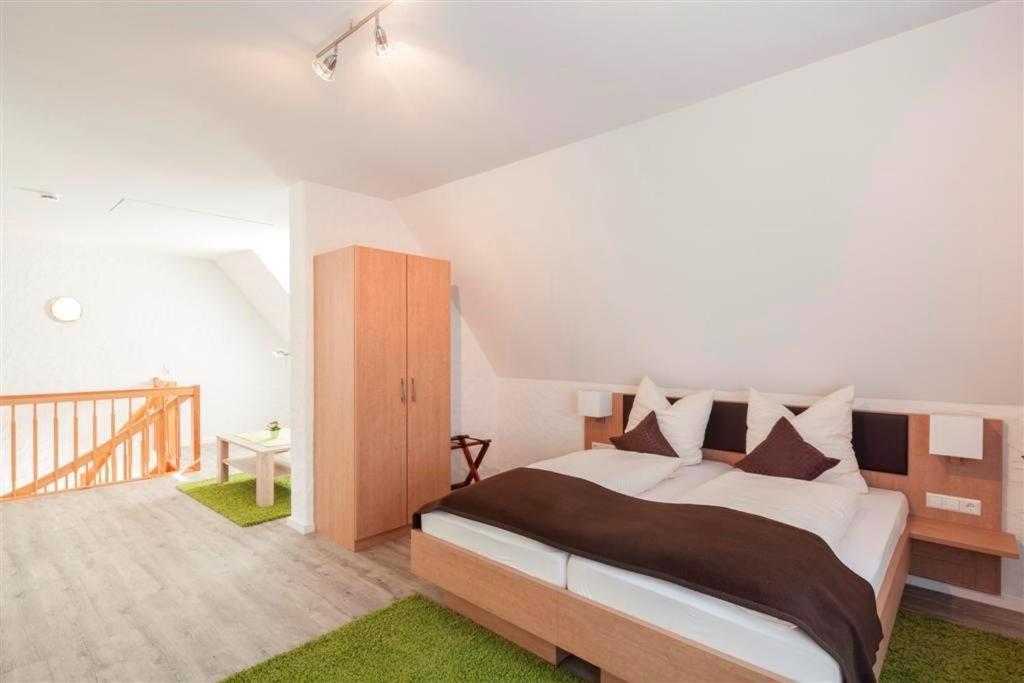 Hotel Garni Burg Waldenstein Rudersberg エクステリア 写真